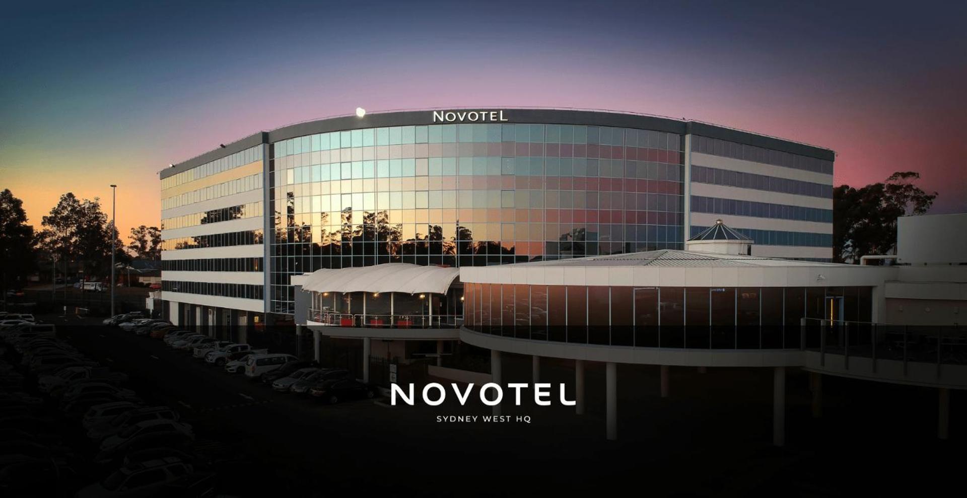 Novotel Sydney West Hq Rooty Hill Exterior photo